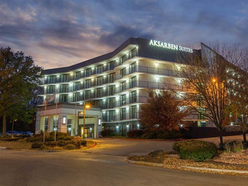 Aksarben Suites Trademark Collection By Wyndham Omaha Exterior photo