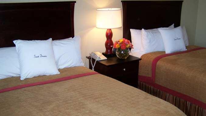 Aksarben Suites Trademark Collection By Wyndham Omaha Room photo