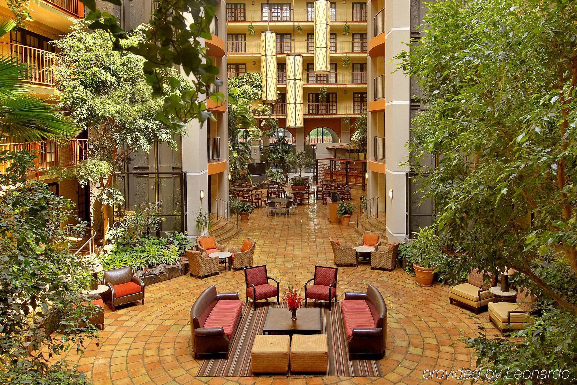 Aksarben Suites Trademark Collection By Wyndham Omaha Exterior photo