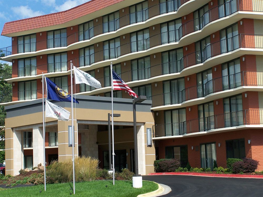 Aksarben Suites Trademark Collection By Wyndham Omaha Exterior photo